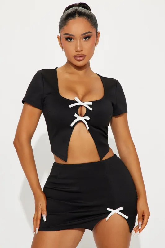 In My Bow Moment Short Sleeve Skirt Set - Black/White sold by Fashion Nova