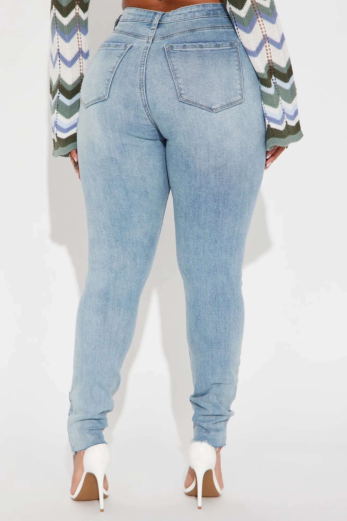 She's In The Moment Stretch Skinny Jeans - Medium Wash sold by Fashion Nova product image thumbnail 3