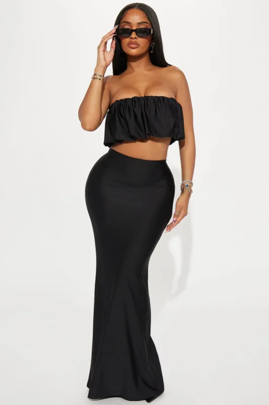 Kassidy Skirt Set - Black sold by Fashion Nova