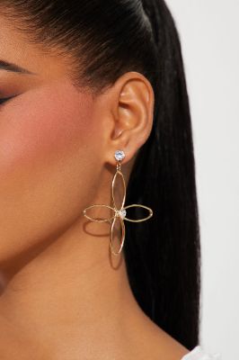 Lucky Flower Earrings - Gold sold by Fashion Nova
