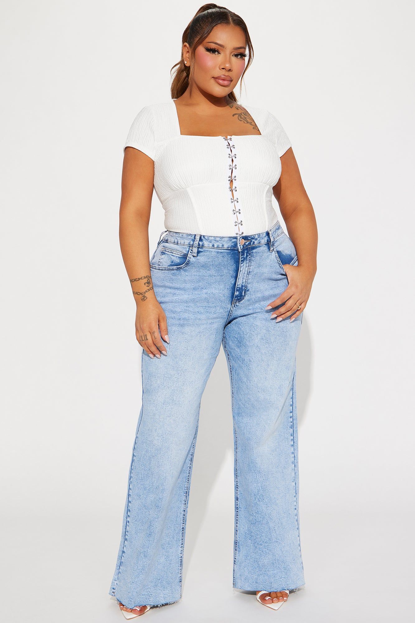 So Valid Stretch Wide Leg Jeans - Light Wash sold by Fashion Nova product image thumbnail 4