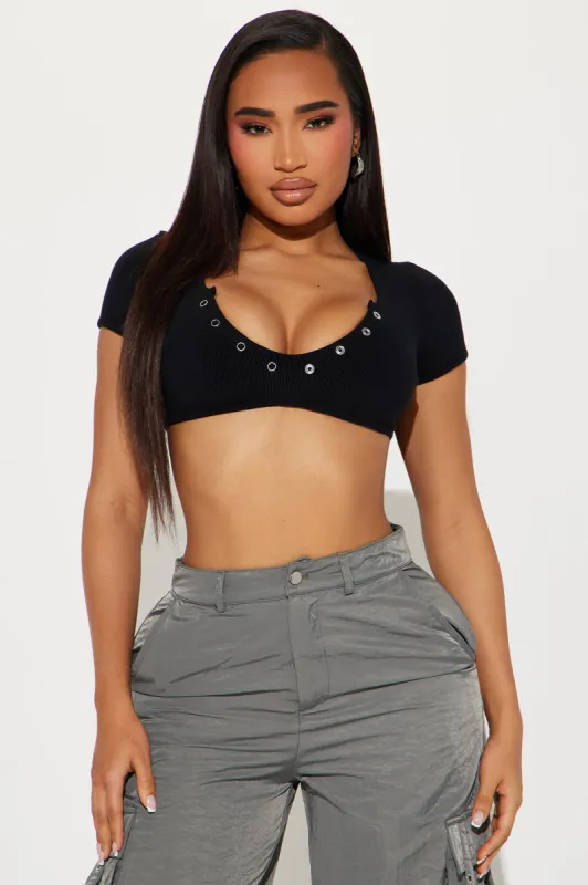 Peyton Snatched Cropped Top - Black sold by Fashion Nova
