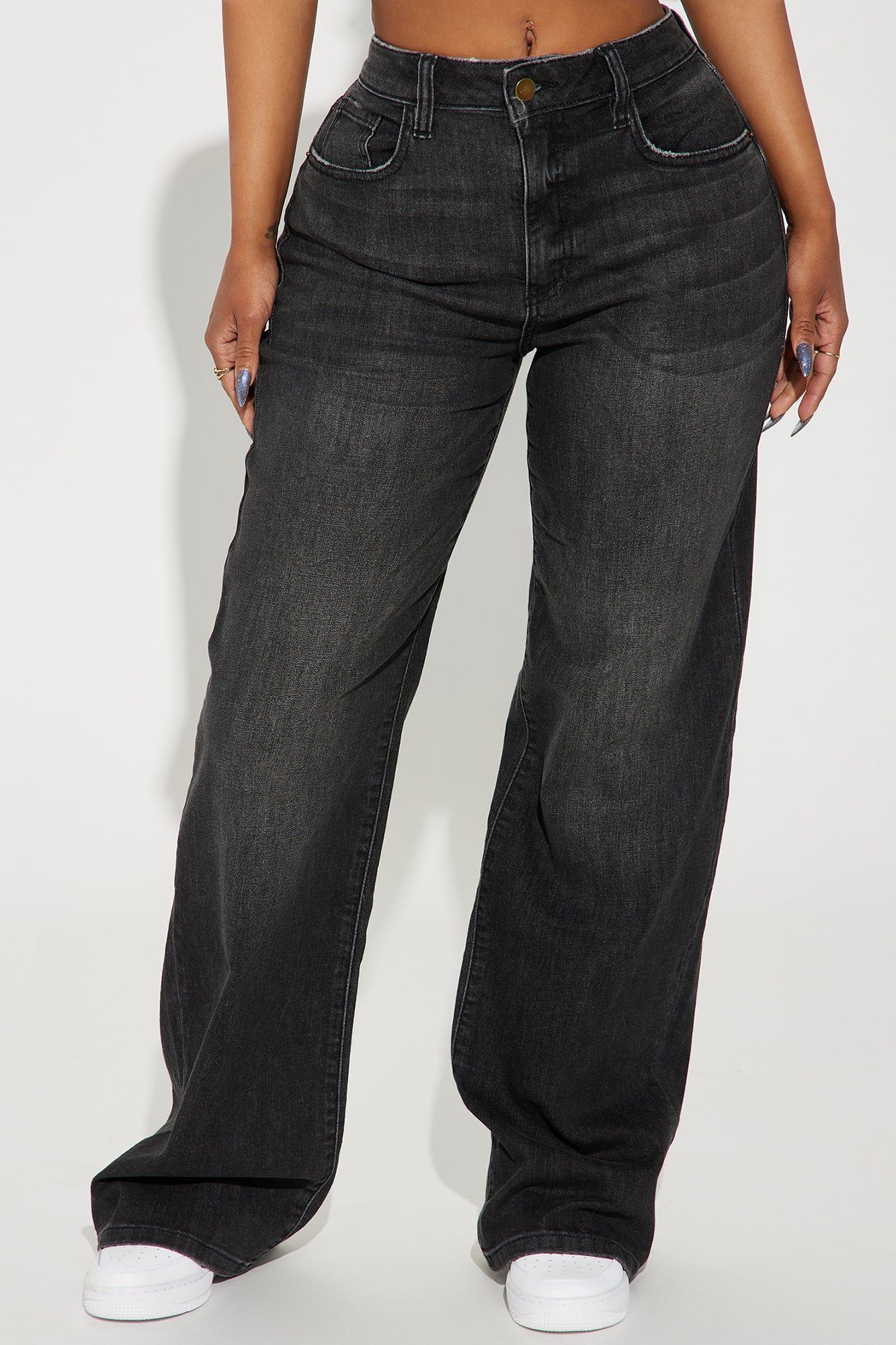 Bellissima Basic Stretch Straight Leg Jeans - Black Wash sold by Fashion Nova product image thumbnail 2