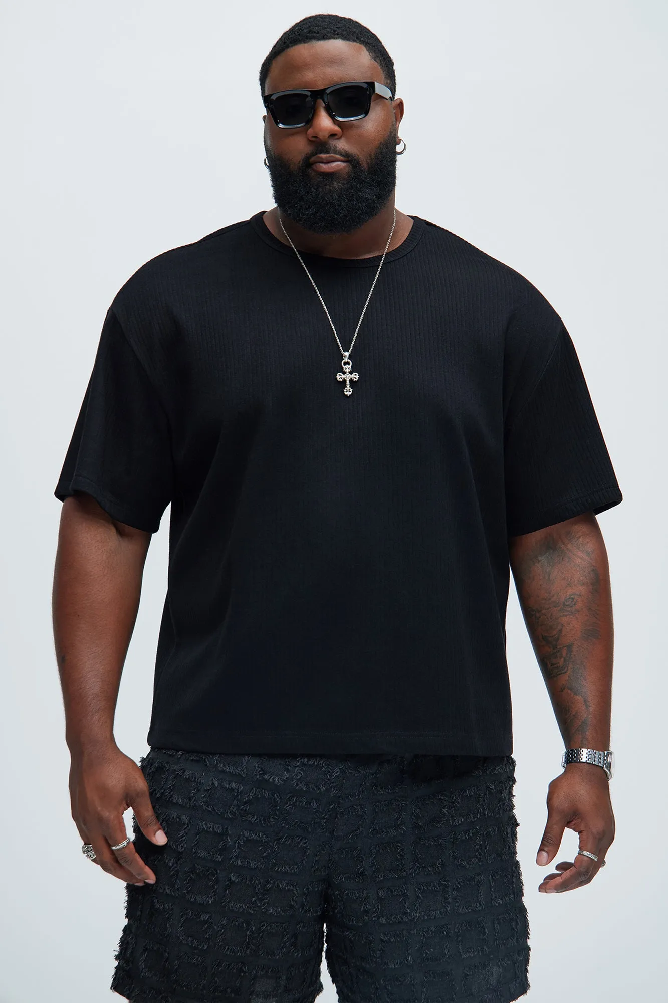 Franklin Stripe Knit Relaxed Short Sleeve Tee - Black sold by Fashion Nova product image thumbnail 5