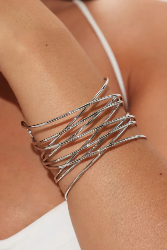 Waves In Maui Cuff Bracelet - Silver sold by Fashion Nova