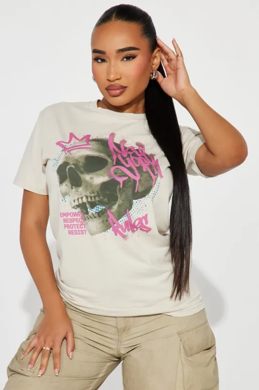 NY Rules Skull Graphic Tee - Sand sold by Fashion Nova
