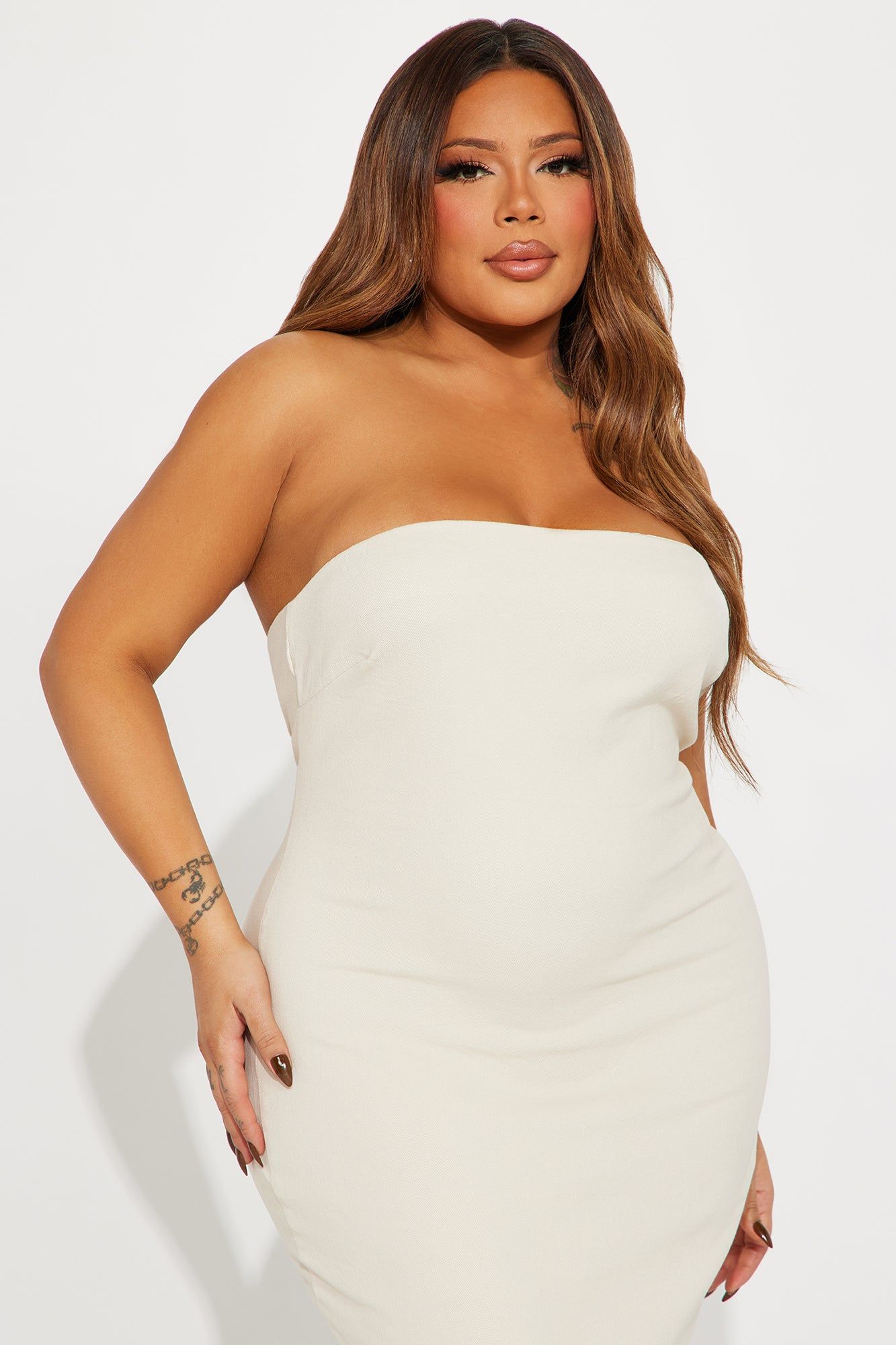 Cayleigh Denim Maxi Dress - Cream sold by Fashion Nova product image thumbnail 5