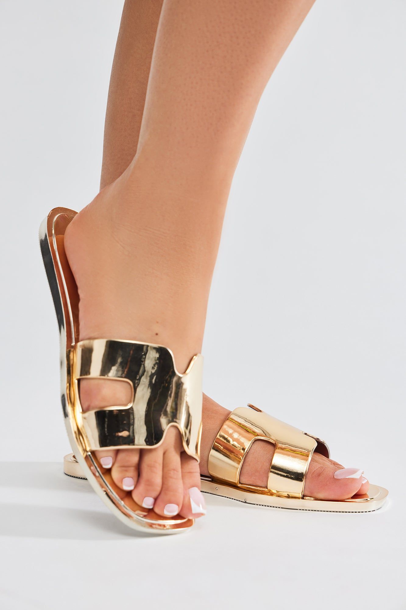 Jackie Flat Sandals - Gold sold by Fashion Nova