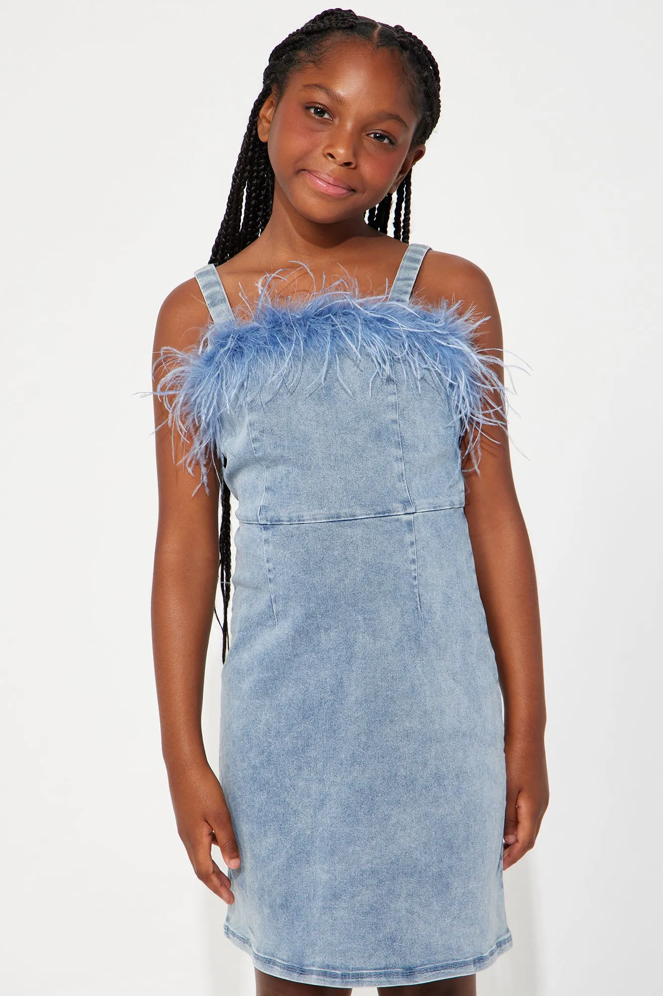 Mini She's A Star Denim Dress With Feathers - Medium Blue Wash sold by Fashion Nova product image thumbnail 2