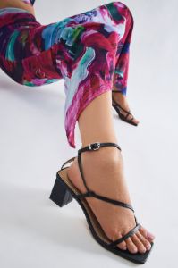 Secret Lover Heeled Sandals - Black sold by Fashion Nova