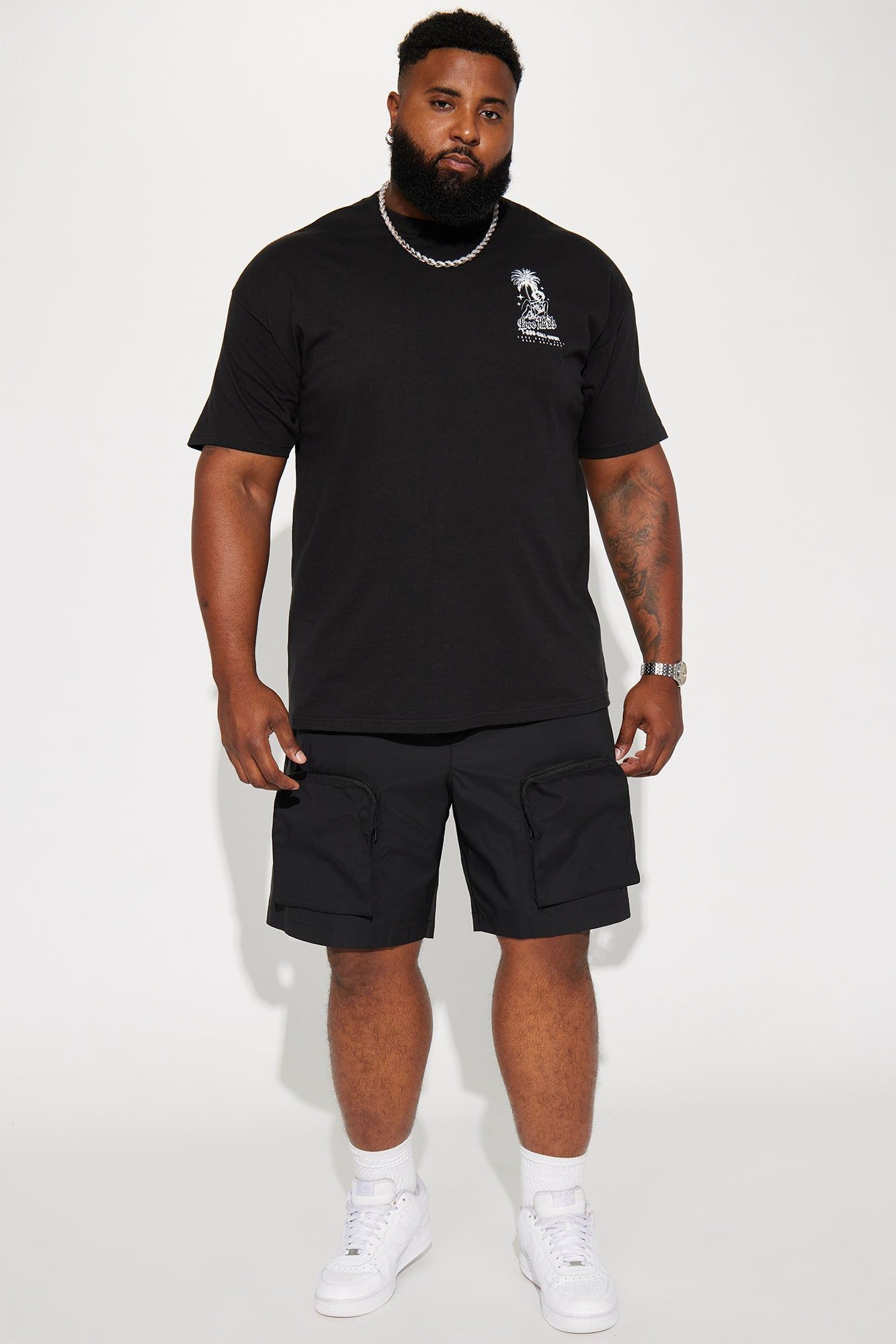 Pockets On Swole Relaxed Cargo Shorts - Black sold by Fashion Nova product image thumbnail 2