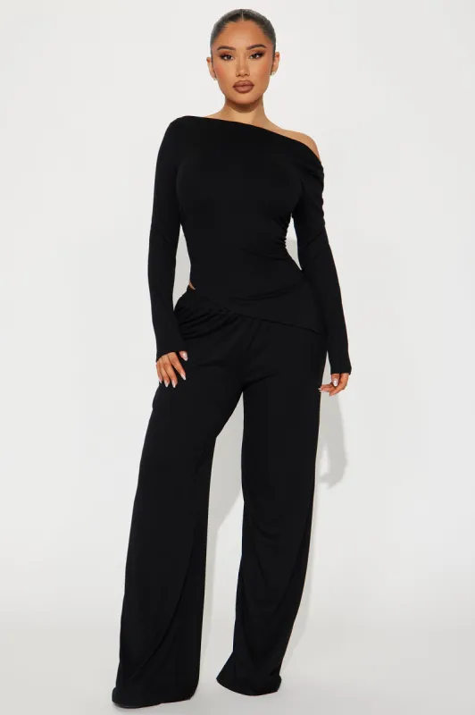 Ingrid Pant Set - Black sold by Fashion Nova