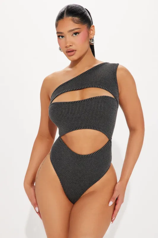 Getting Even Ribbed Bodysuit - Charcoal sold by Fashion Nova