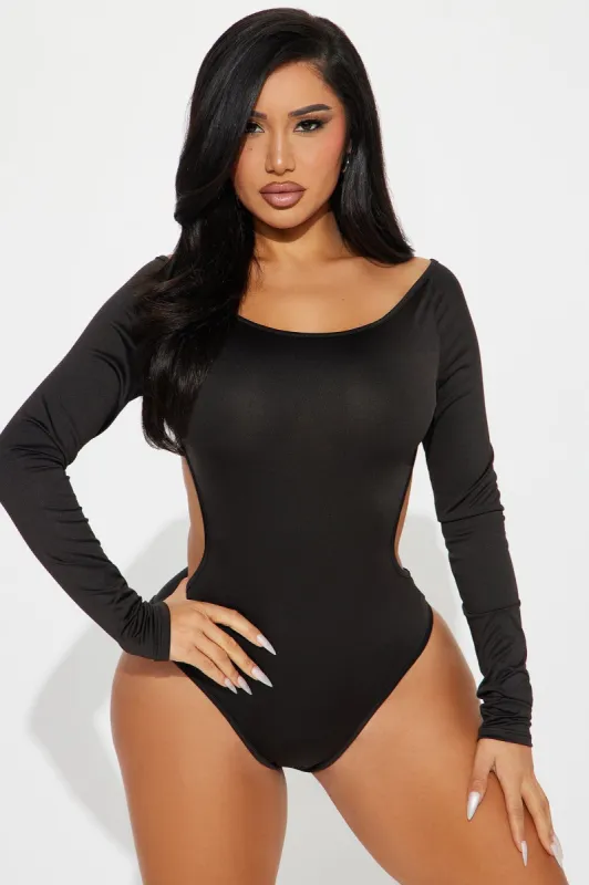 Anitta Backless Bodysuit - Black sold by Fashion Nova
