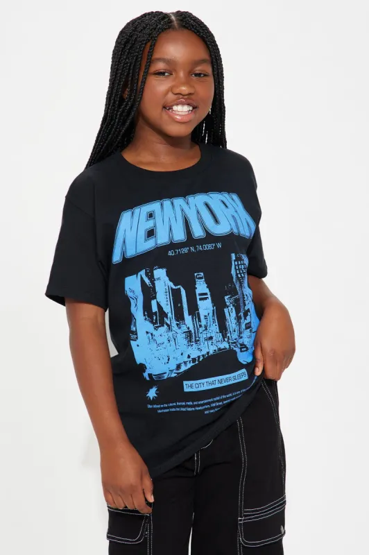 Mini New York Night Life Graphic T-Shirt - Black sold by Fashion Nova