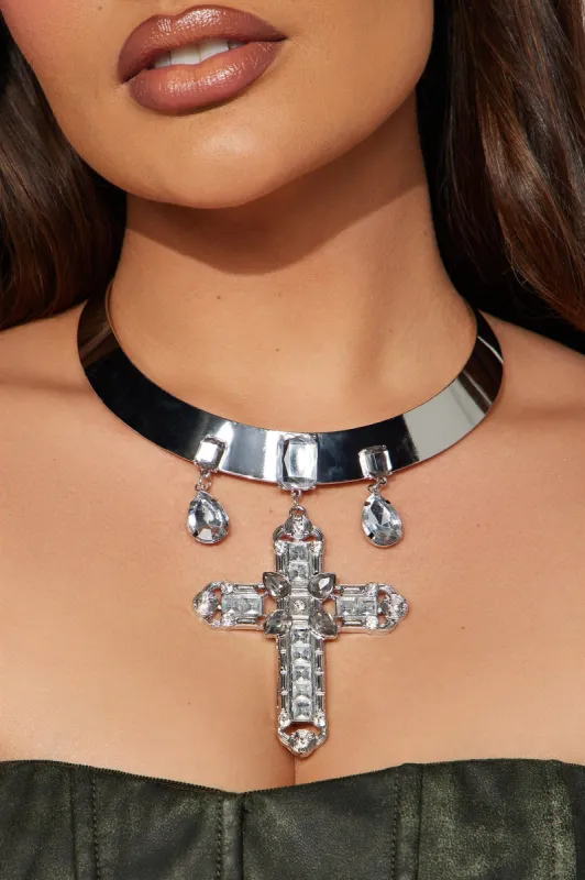 Rise To The Top Choker - Silver sold by Fashion Nova