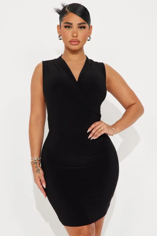 Gianna Sleeveless Midi Dress - Black sold by Fashion Nova