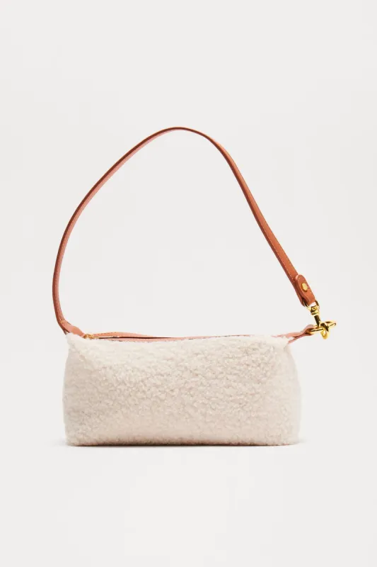 Chic Sherpa Handbag - White sold by Fashion Nova