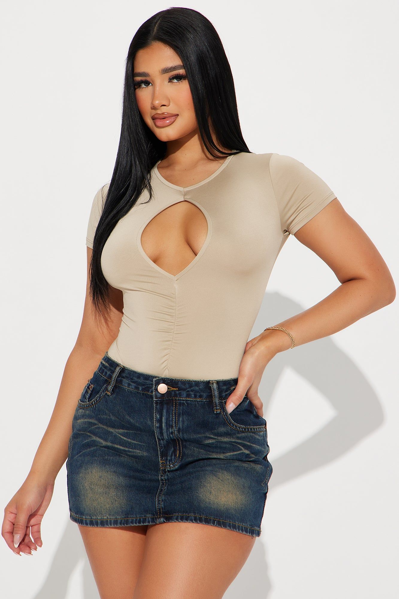 Stand Out Short Sleeve Bodysuit - Taupe sold by Fashion Nova product image thumbnail 5