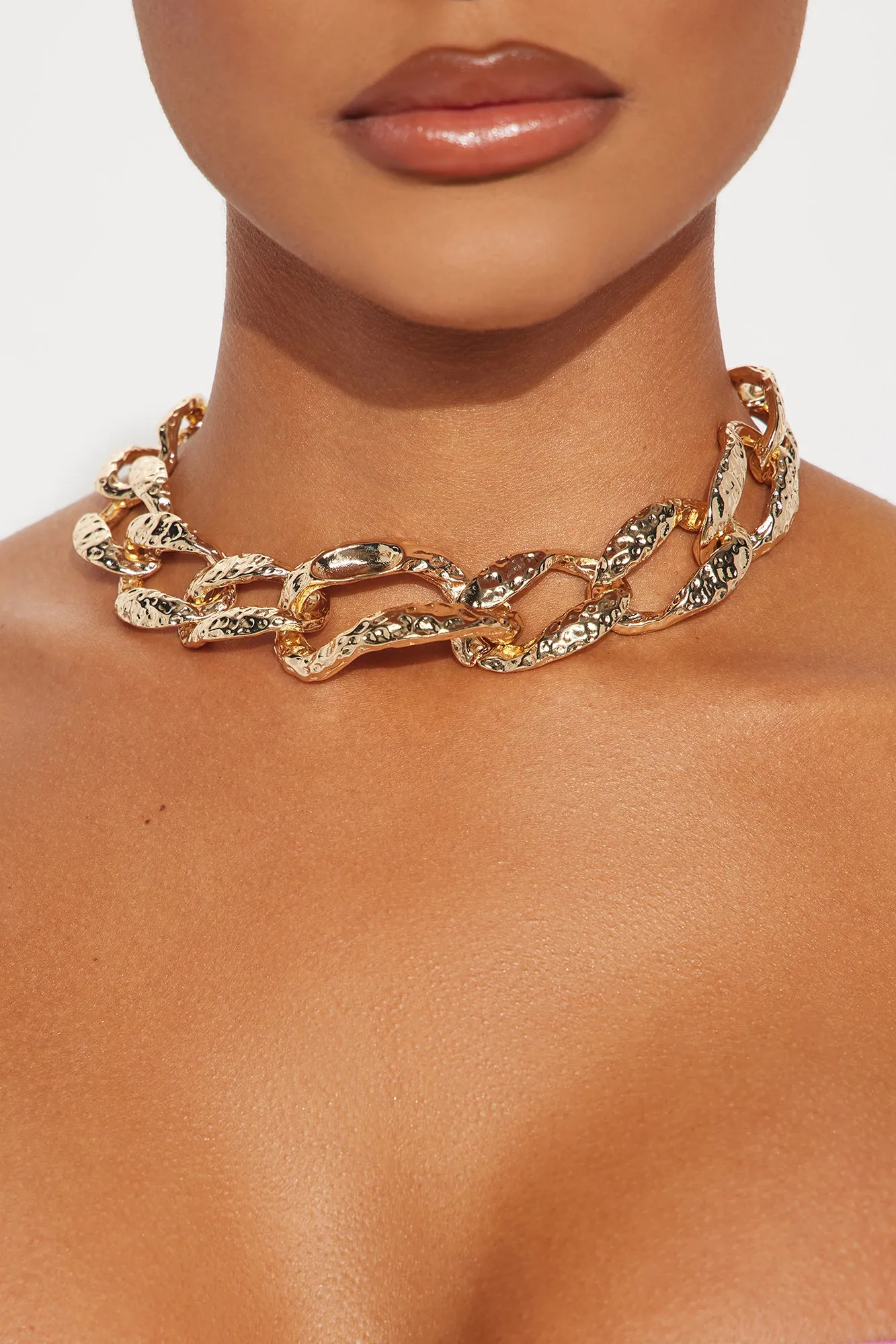 Making Big Boss Moves Necklace - Gold sold by Fashion Nova