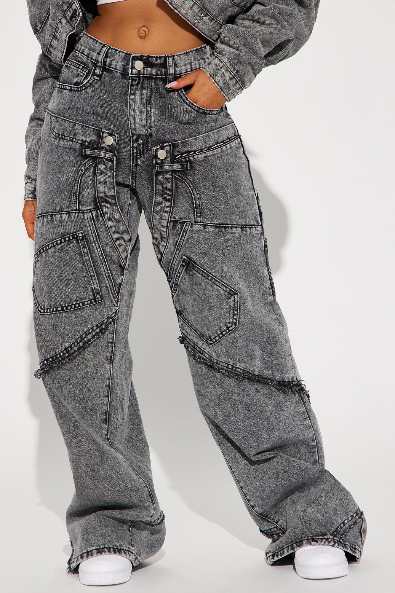 Taking A Chance Easy Waist Wide Leg Jeans - Acid Wash Black sold by Fashion Nova