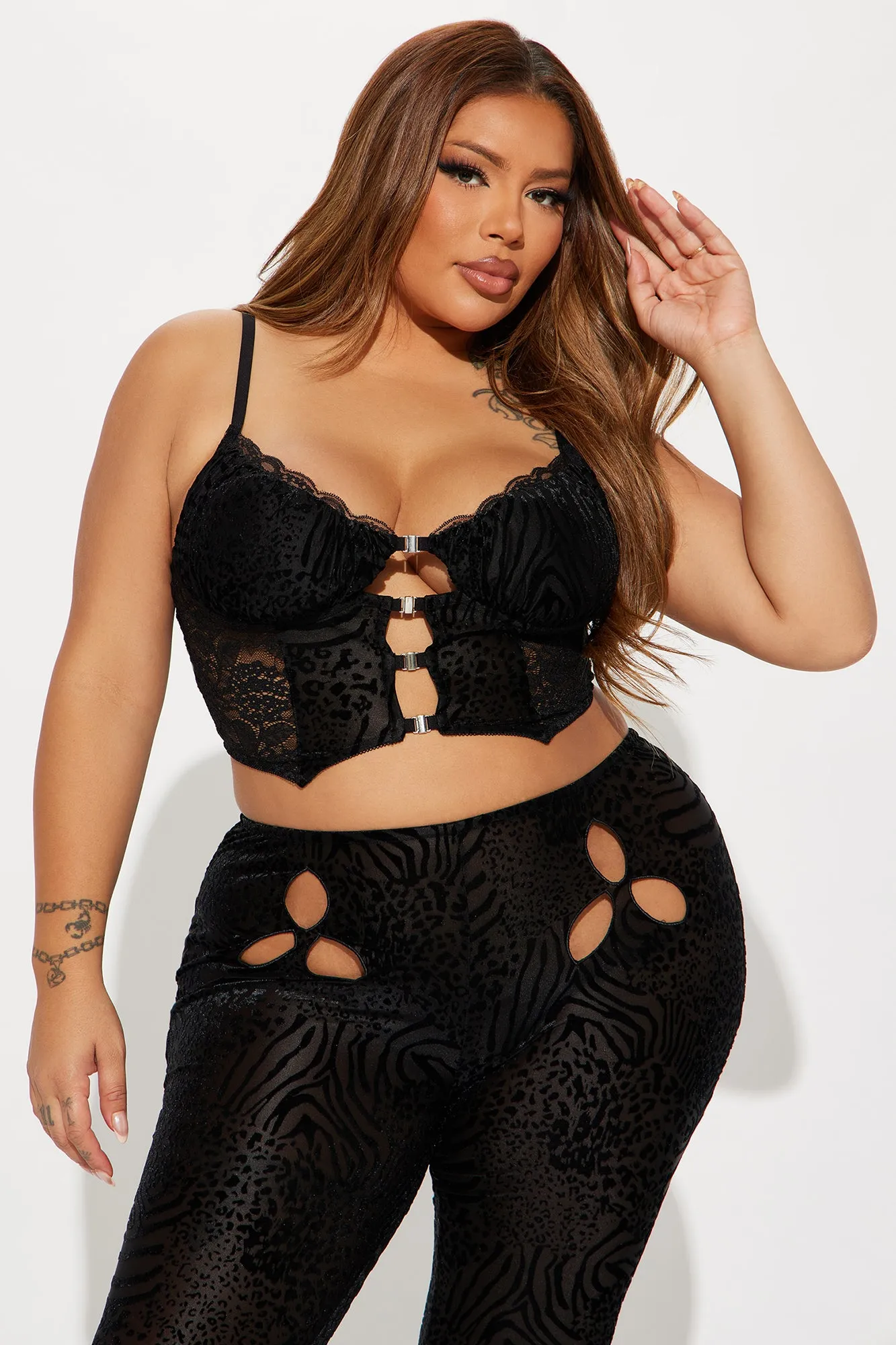 Diva Night Mesh Pant Set - Black sold by Fashion Nova product image thumbnail 5