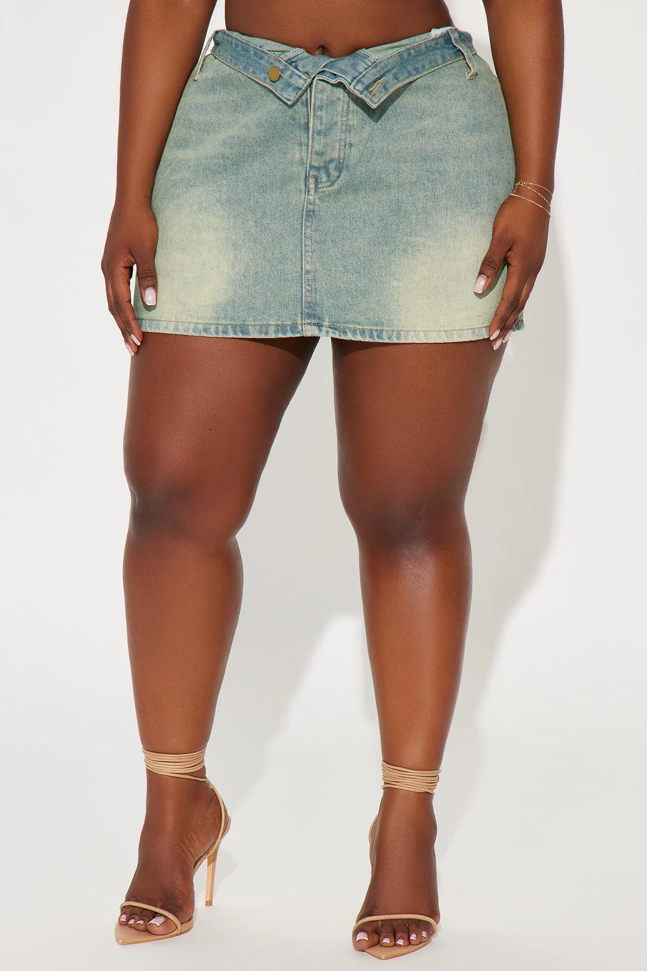 Frankie Foldover Tinted Denim Mini Skirt - Medium Wash sold by Fashion Nova product image thumbnail 5
