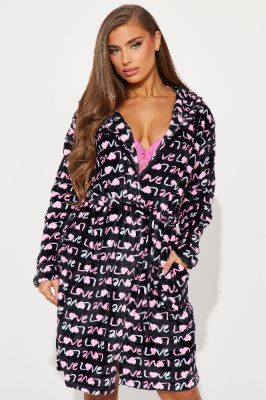 Hearts In Love Plush PJ Robe - Black/Pink sold by Fashion Nova