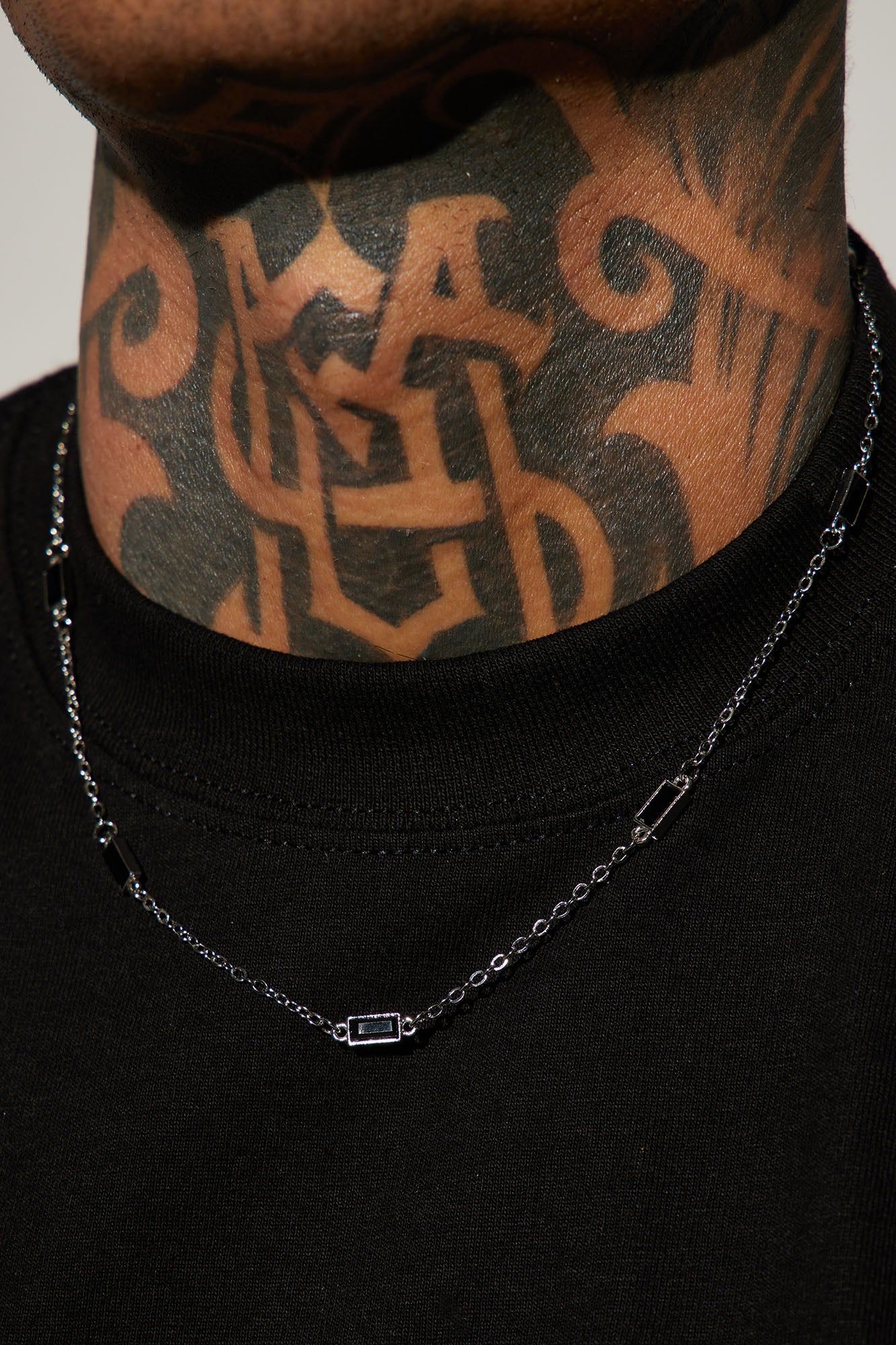 Onyx Station Link Chain Necklace - Silver sold by Fashion Nova