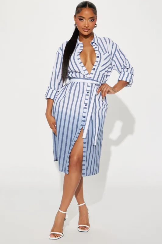 Annalisa Midi Shirt Dress - Navy sold by Fashion Nova