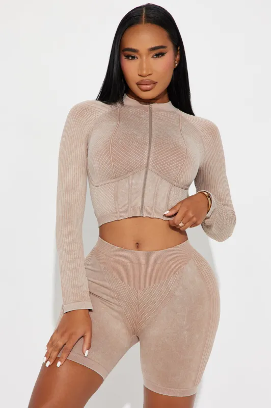 Hiking Buddy Washed Seamless Active Set - Taupe sold by Fashion Nova