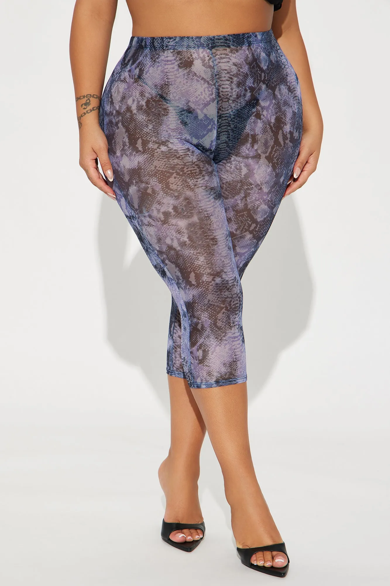 Up All Night Mesh Capri Legging - Black/combo sold by Fashion Nova product image thumbnail 4