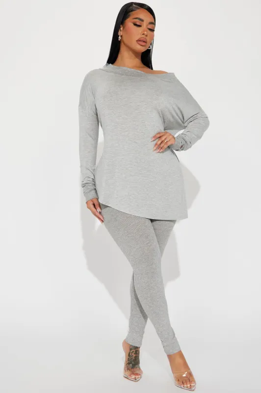 Amara Legging Set - Heather Grey sold by Fashion Nova