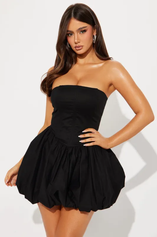 A Night in Paris Bubble Mini Dress - Black sold by Fashion Nova