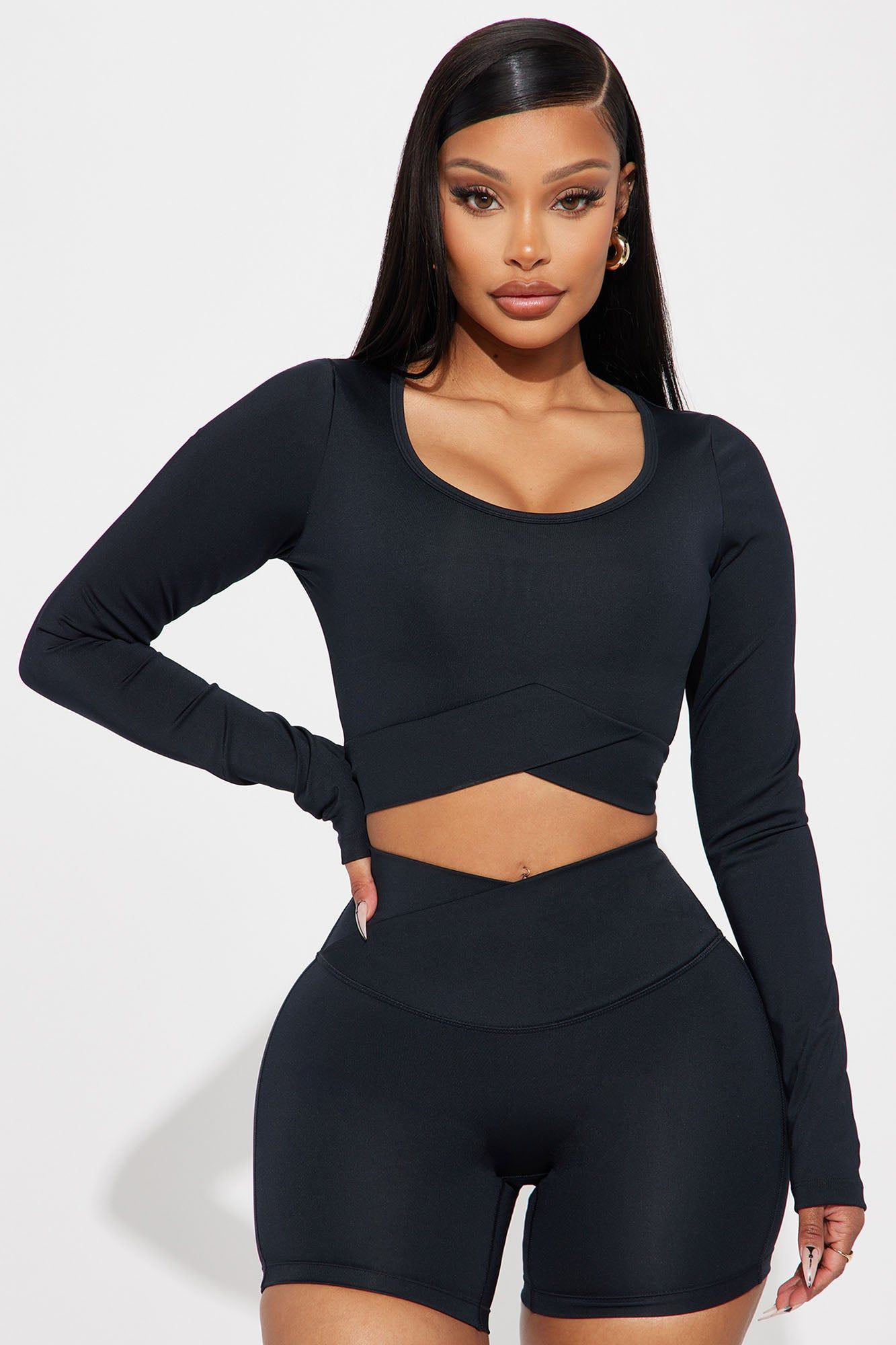 Hard Flex Elevate Active Top - Black sold by Fashion Nova