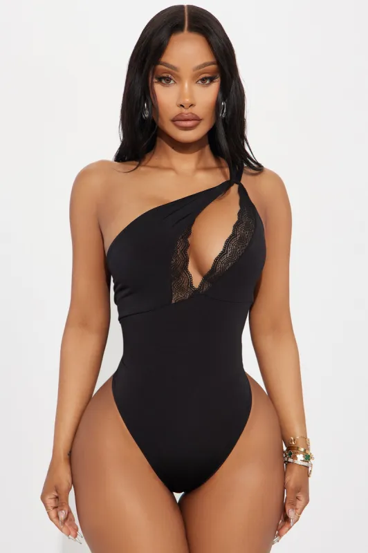 Guiselle One Shoulder Bodysuit - Black sold by Fashion Nova