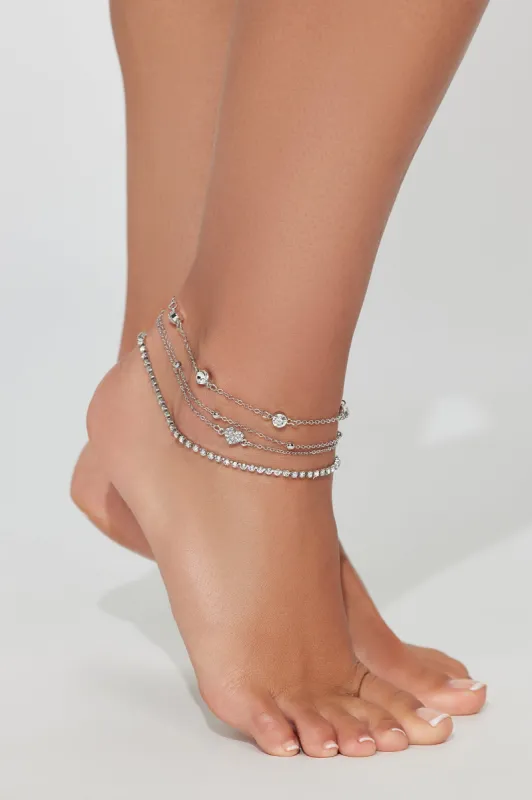 Walking On A Cloud 4 Piece Anklet Set - Silver sold by Fashion Nova
