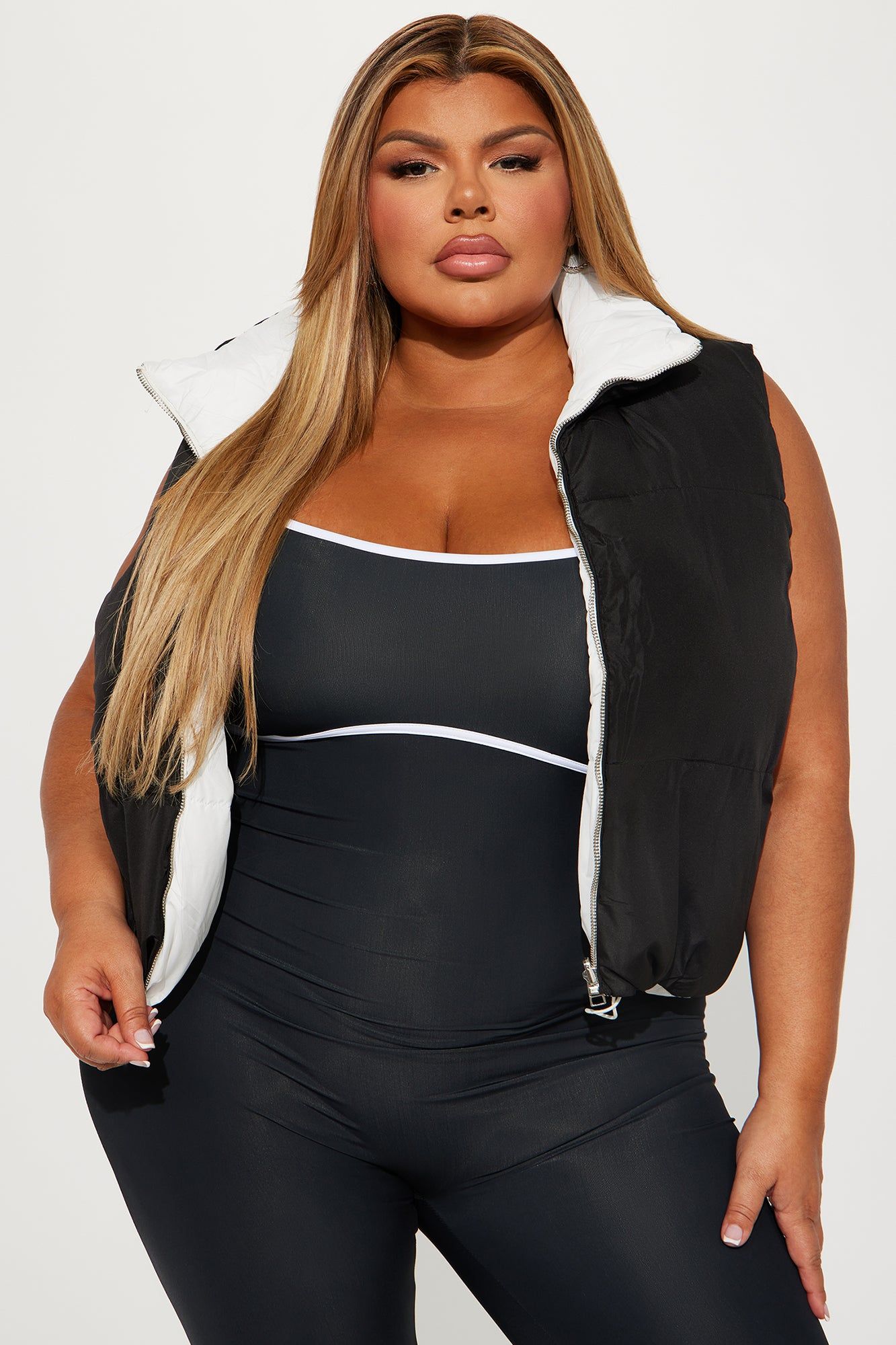 Danielle Reversible Puffer Vest - Black/White sold by Fashion Nova product image thumbnail 5