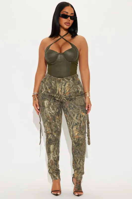 Day N Night Cargo Skinny Pant - Green/combo sold by Fashion Nova