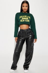 Established in Brooklyn Long Sleeve Crop Top - Hunter sold by Fashion Nova