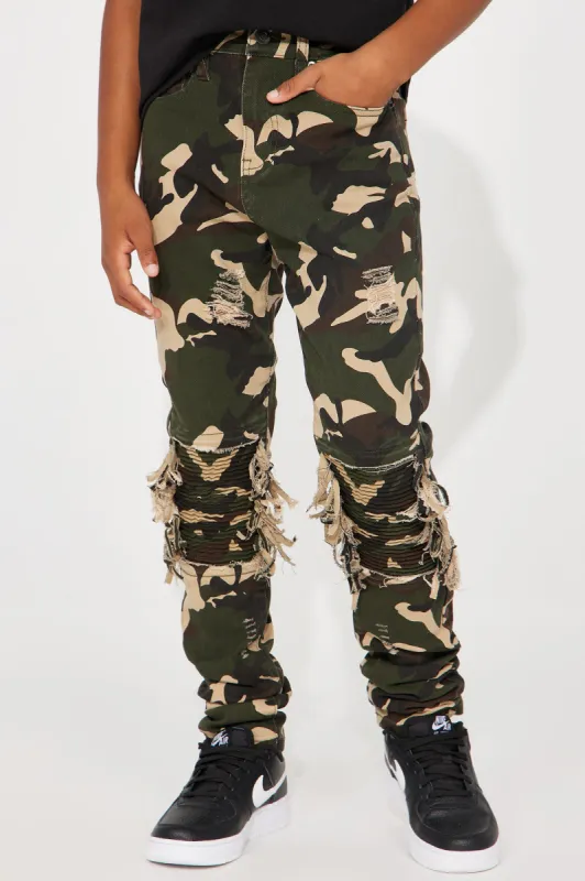 Mini Cadet Liam Camo Jeans - Camouflage sold by Fashion Nova