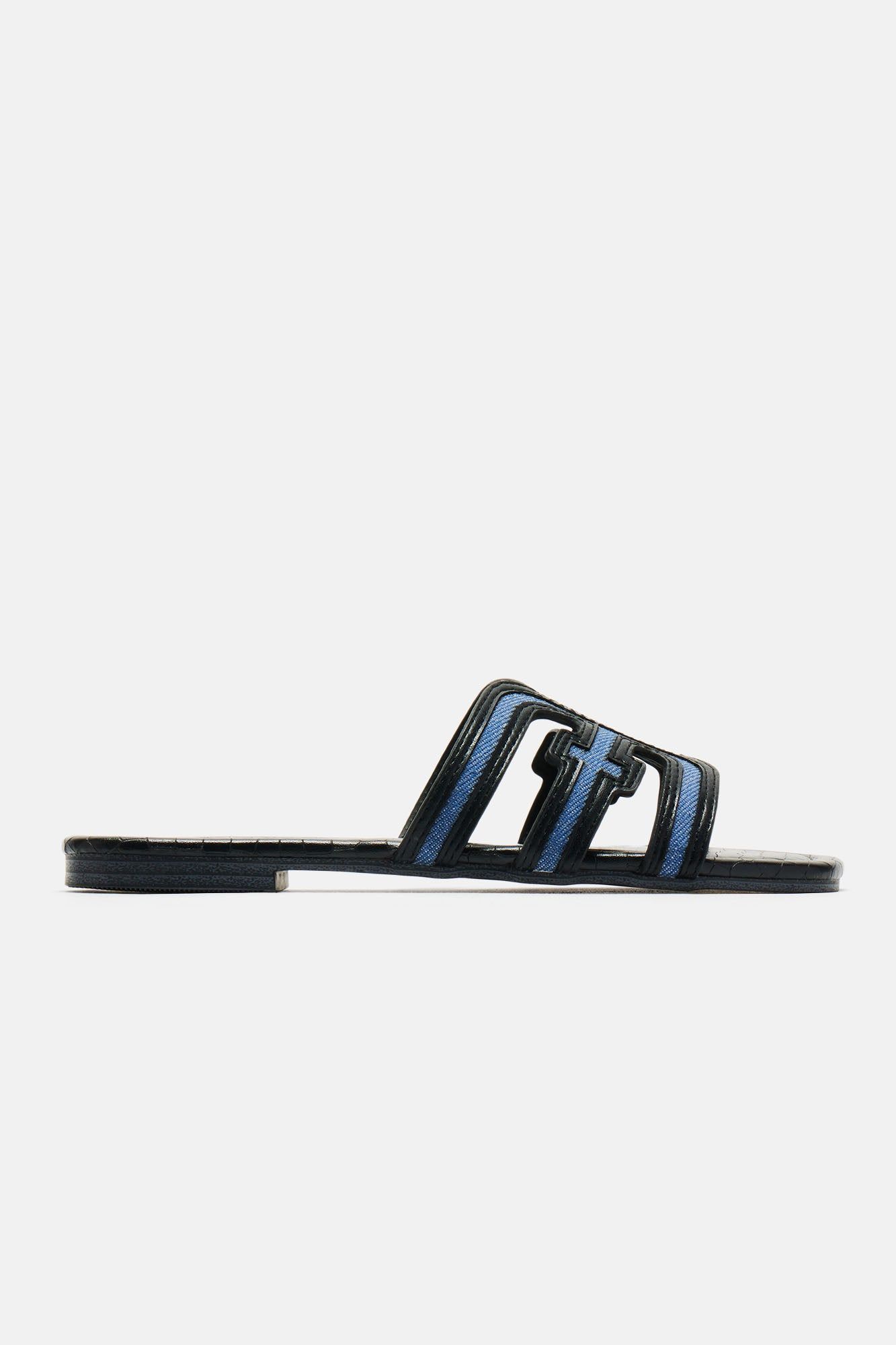 Leighton Cut Out Sandals - Black sold by Fashion Nova product image thumbnail 4