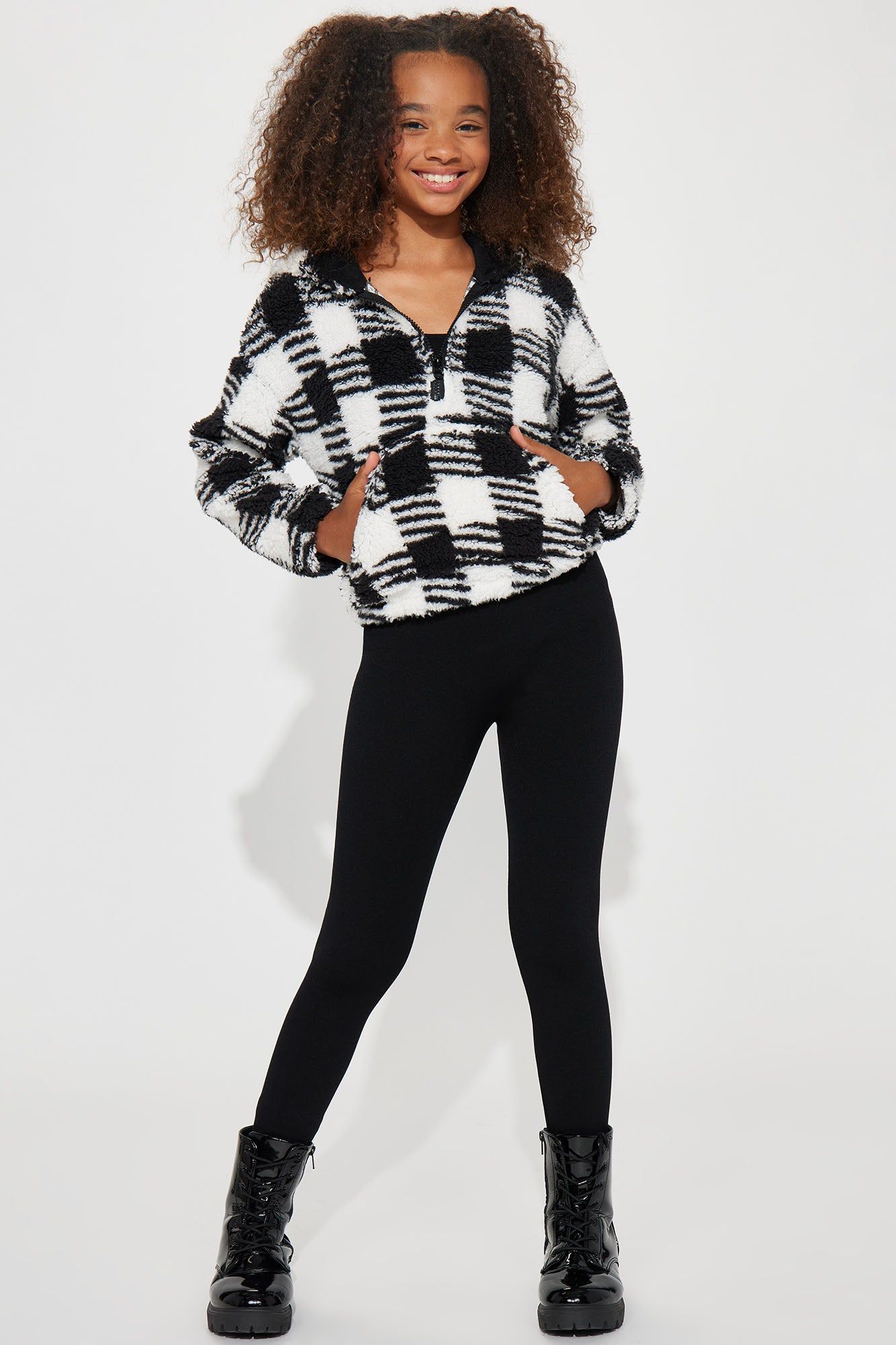 Mini Print Sherpa Fleece Lined Legging Set - Black sold by Fashion Nova