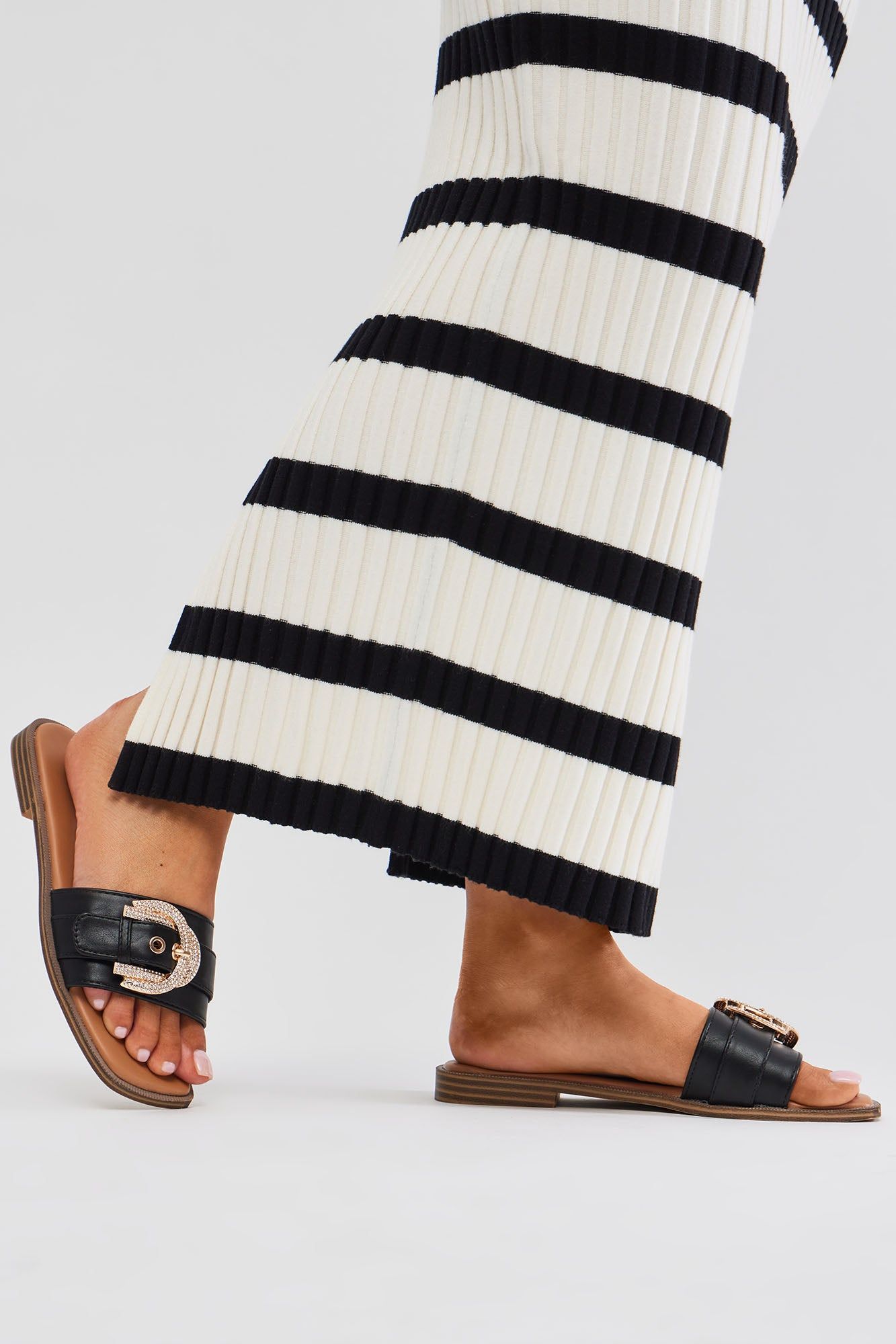 See Nothing Better Flat Sandals - Black sold by Fashion Nova product image thumbnail 3