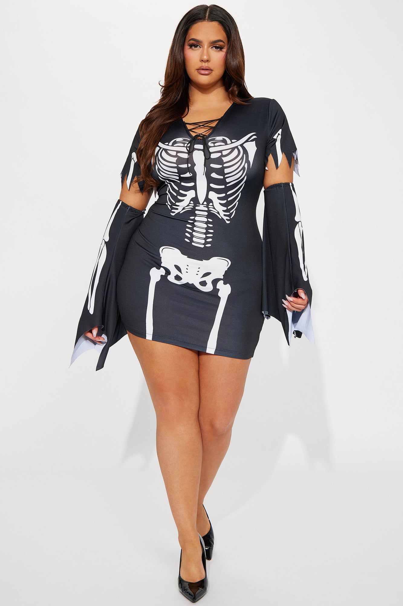 Haunted Skull 3 Piece Costume Set - Black/White sold by Fashion Nova product image thumbnail 5