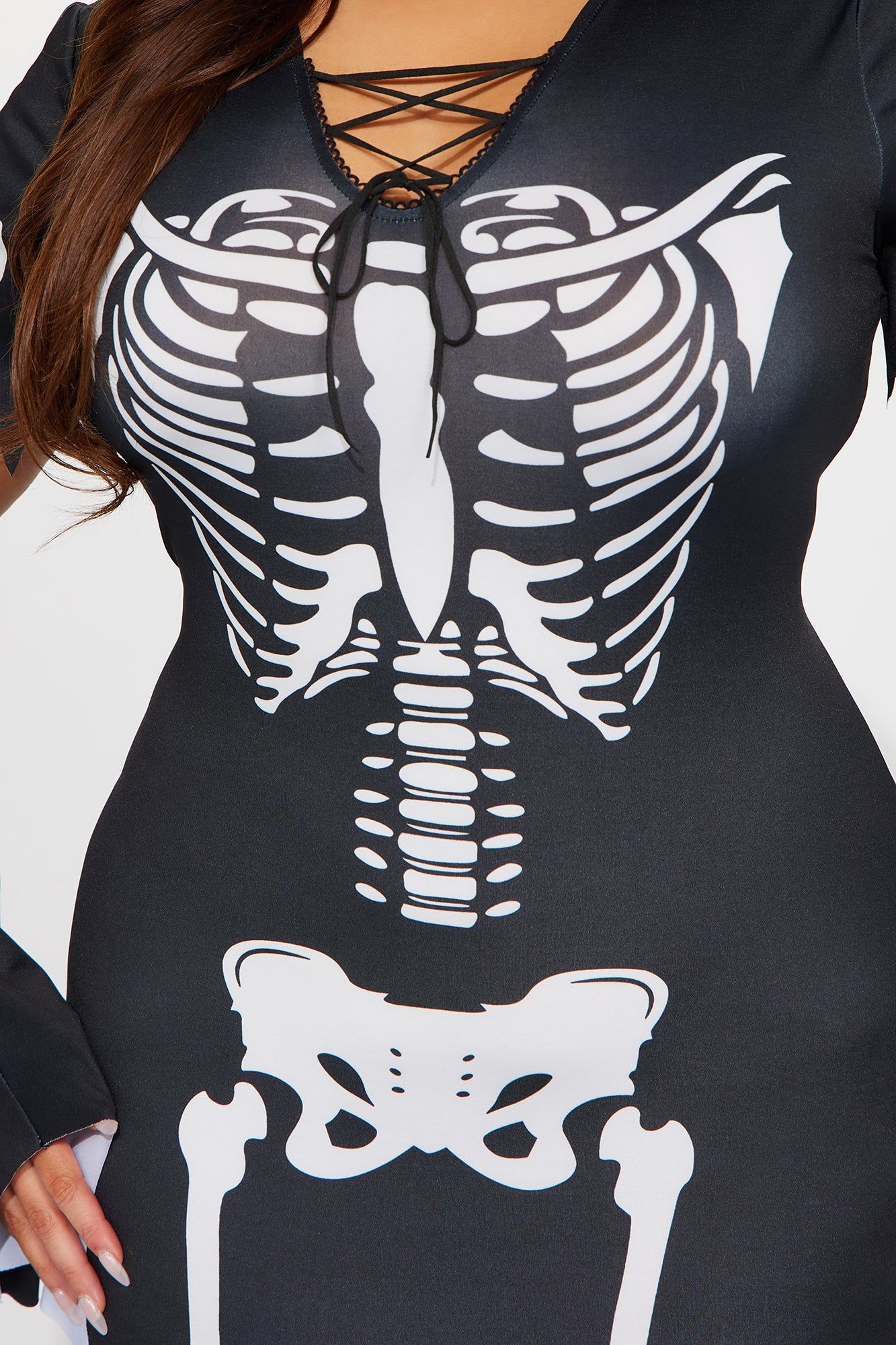 Haunted Skull 3 Piece Costume Set - Black/White sold by Fashion Nova product image thumbnail 6