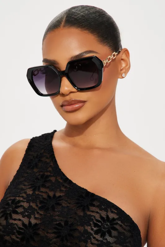 Better Believe In Me Sunglasses - Black sold by Fashion Nova