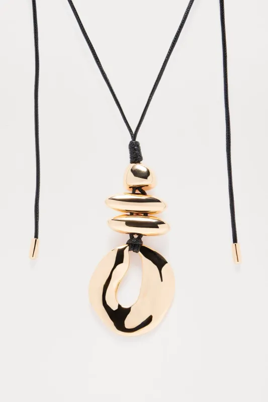 Castaways Necklace - Gold sold by Fashion Nova