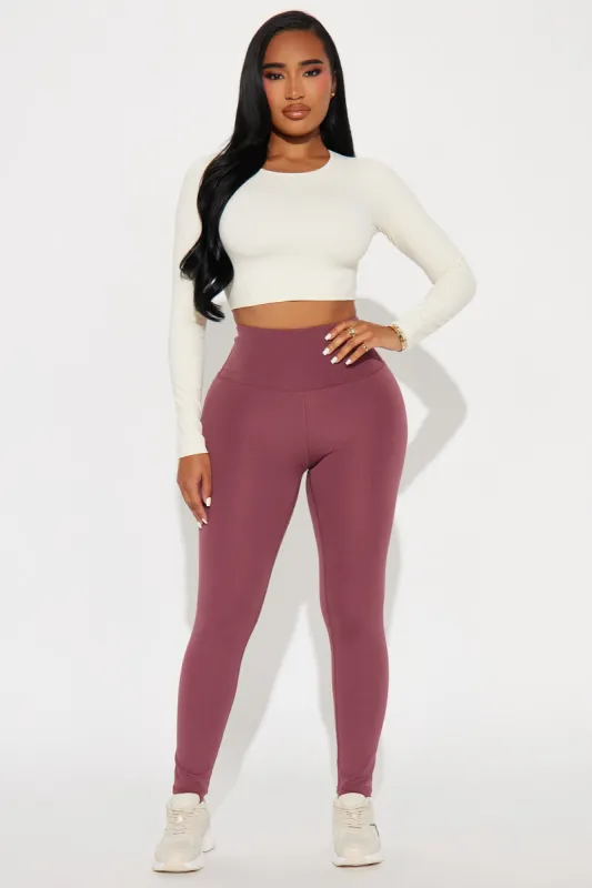 The Best Stretch Active Legging - Mauve sold by Fashion Nova