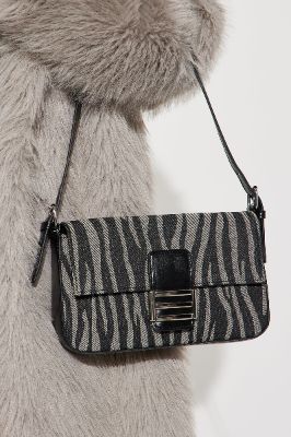 Leave It To Me Shoulder Bag  - Black/Grey sold by Fashion Nova